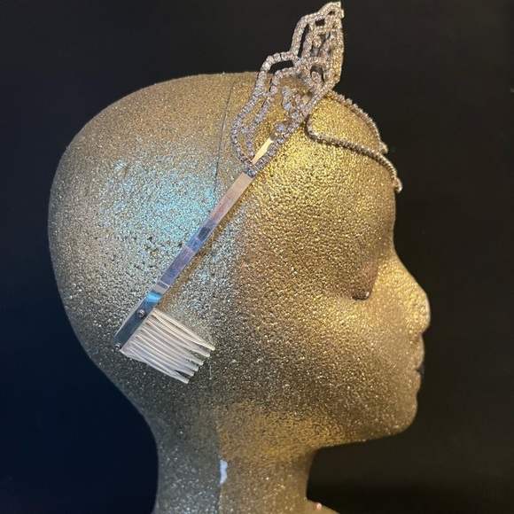 Gorgeous Diamond and Silver Tiara with 2 Teardrop chains main image 13